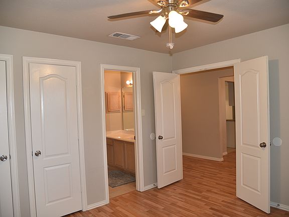 4th image of 2206 Deep Valley Dr