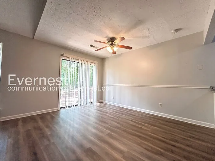 1515 Captain Thomas Ct — Photo 11