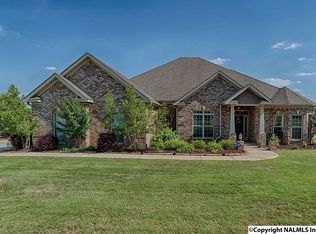 4520 Highland Park Dr SE, Owens Cross Roads, AL 35763