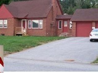 915 N River Rd, Manchester, NH 03104