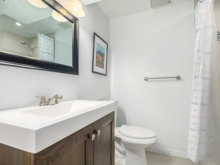 Lower level remodeled 3/4 bath