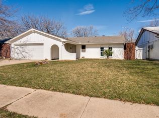2403 Vassar Ct, Arlington, TX 76015