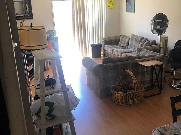 5th image of 384 Caribe Way