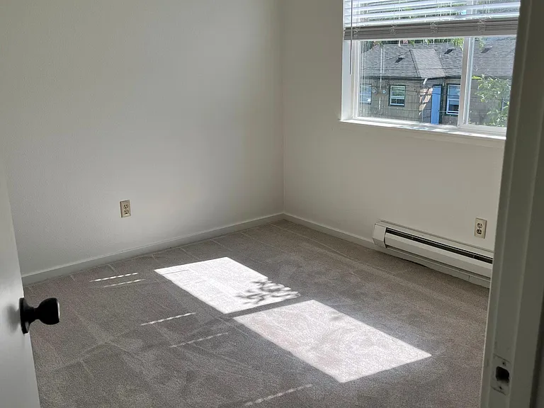4-610 Moses Ln S #3 — Photo 7