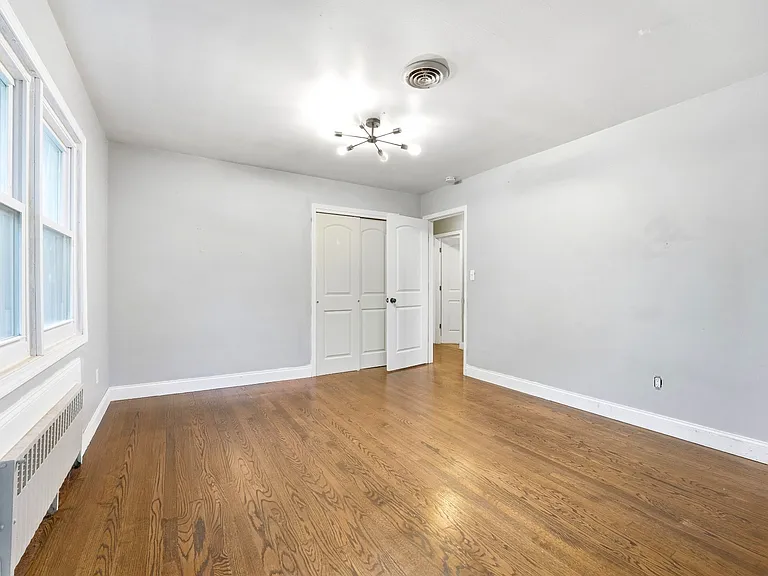1116 N Maple Ave — Photo 14