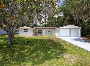 1068 W Lakeshore Dr, Clermont, FL 34711