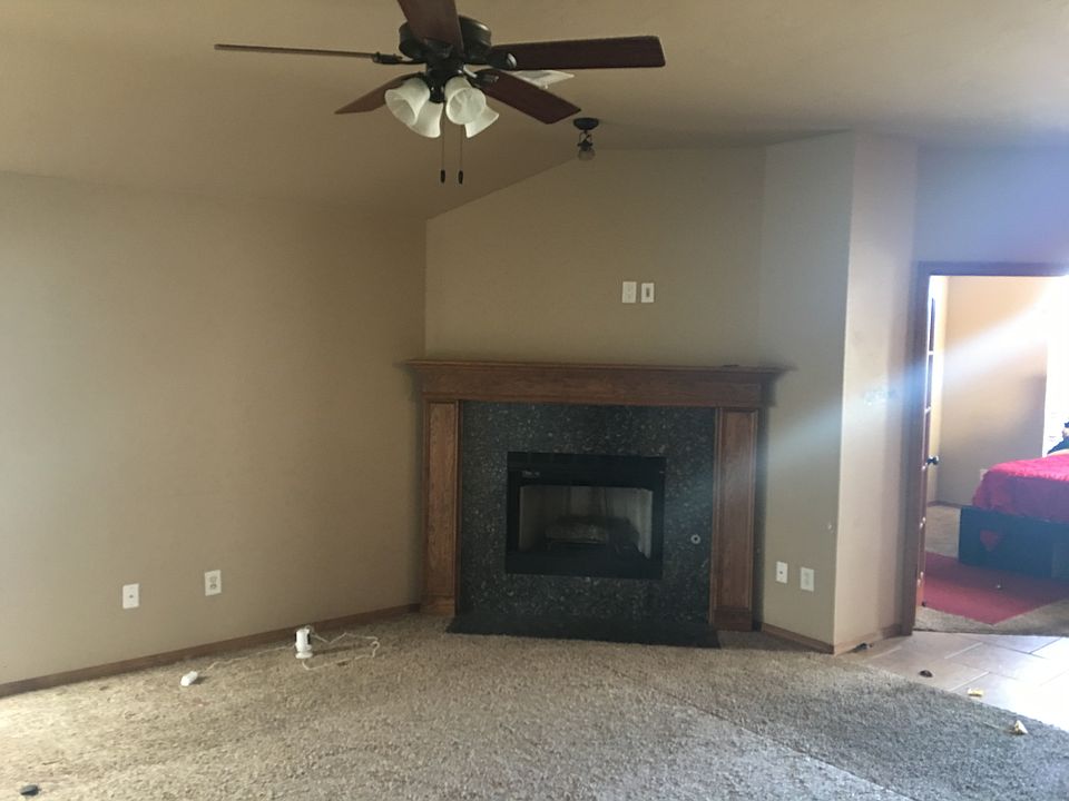 1st image of 29 SW 143rd St