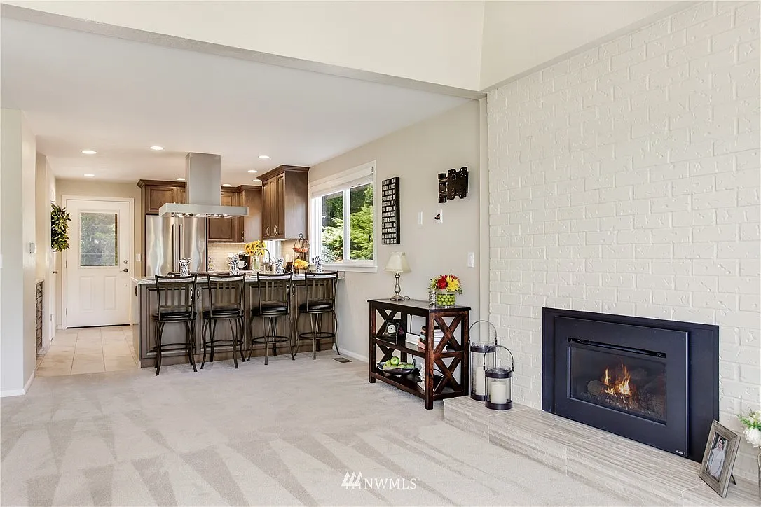 2 bed, 1.5 bath, 1660 sqft, $3,500 — Photo 4