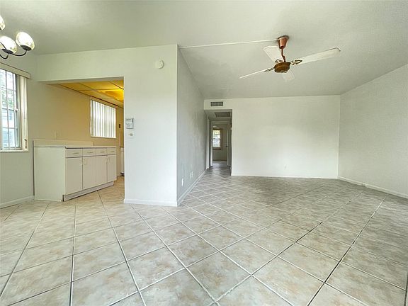 5th image of 92 Markham #92