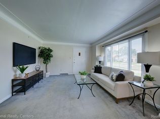 19176 Sussex St, Detroit, MI 48235