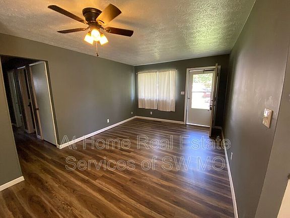 2nd image of 1318 S Airwood Dr