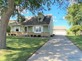 3445 Piper Dr, Northwood, OH 43619