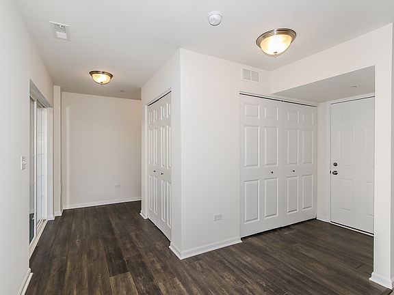 2nd image of 2506 Huntleigh Ln #8.03