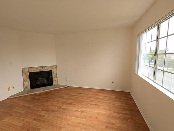 2nd image of 3101 Bagley Ave APT 6