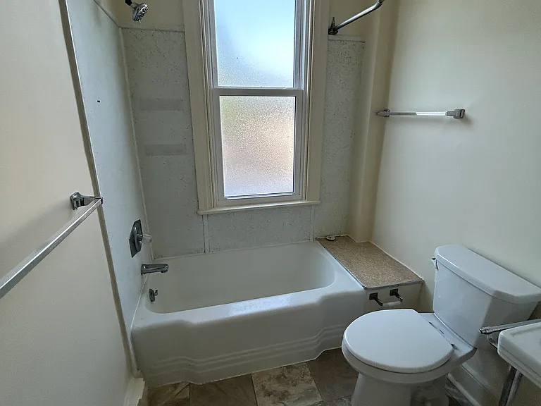 103 E Penn Ave #4 — Photo 8