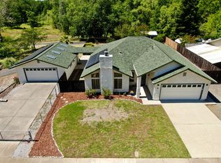 96 Tidmore Ln, Redding, CA 96003