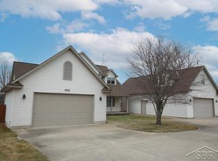 4662 Benchley Dr, Beaverton, MI 48612