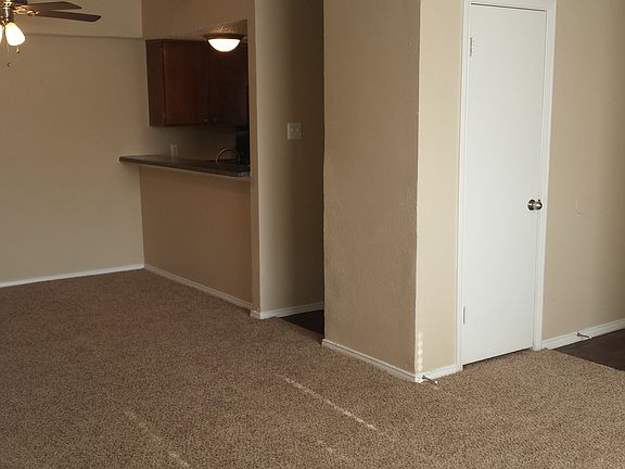 2nd image of 1421 Tennis Dr APT 313