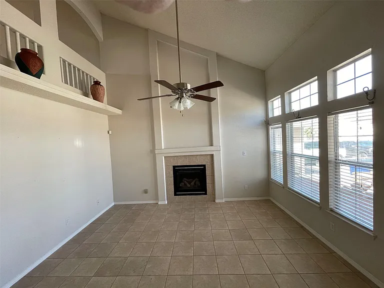 7312 Camino Del Sol — Photo 2