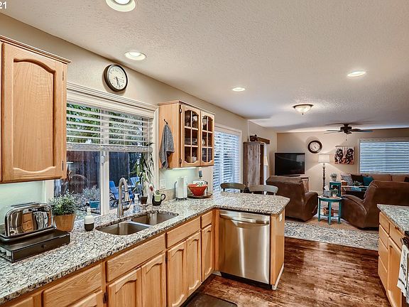 5th image of 9009 NE 93rd Ave