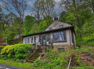 3100 N Delaware Dr, Easton, PA 18040