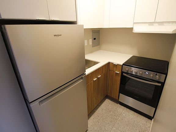 2nd image of 714 White Horse Pike APT 5A