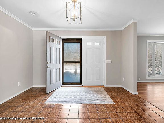 5th image of 6000 Dawn Ave