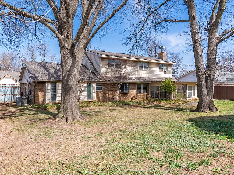 2214 Morgan Dr — Photo 41