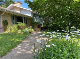 18310 Benington Dr, Brookfield, WI 53045