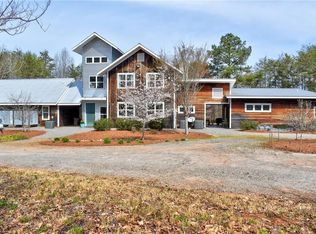 964 Airport Rhodhiss Rd, Hickory, NC 28601