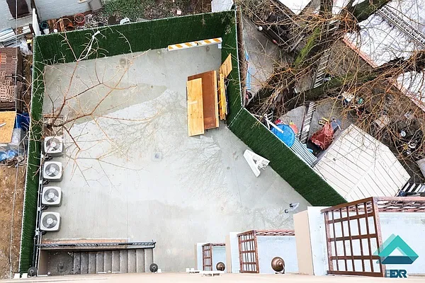 Rented by EXR | media 65