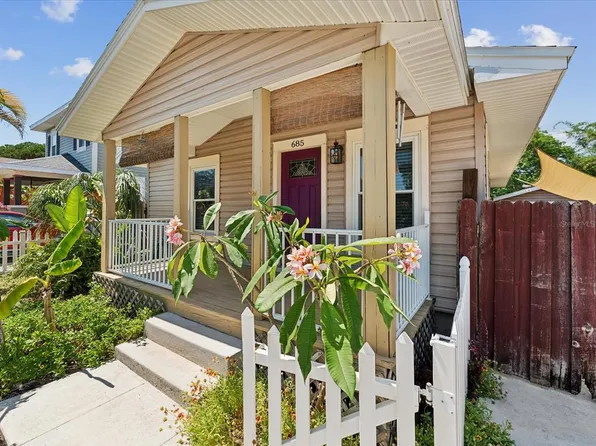 685 NEWTON AVENUE S, ST PETERSBURG, FL 33701