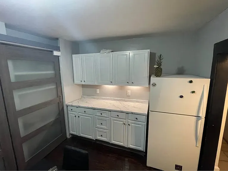 2622 Garrett Ave — Photo 6