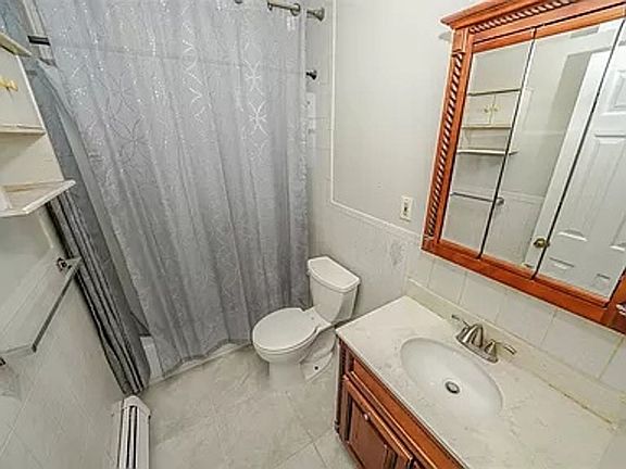5th image of 21512 102nd Ave Floor 1