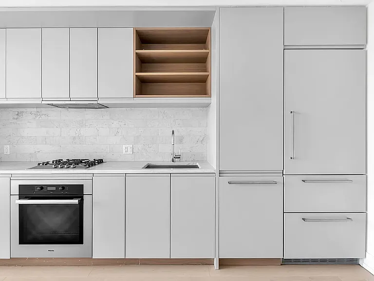 550 Vanderbilt Ave #407 — Photo 4