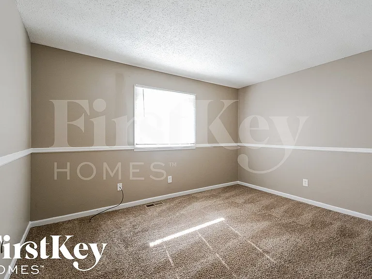 6176 Silver Fox Dr — Photo 11