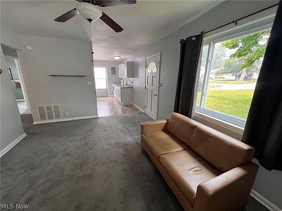 5th image of 5064 Brooksdale Rd