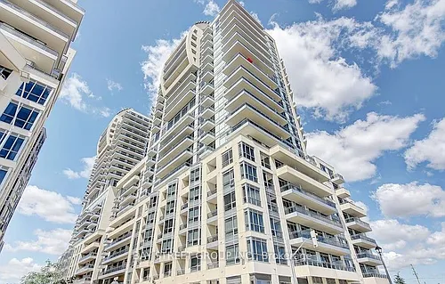 9205 Yonge St Photo 1
