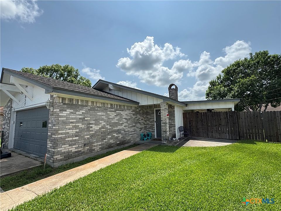 1st image of 217 Versailles St
