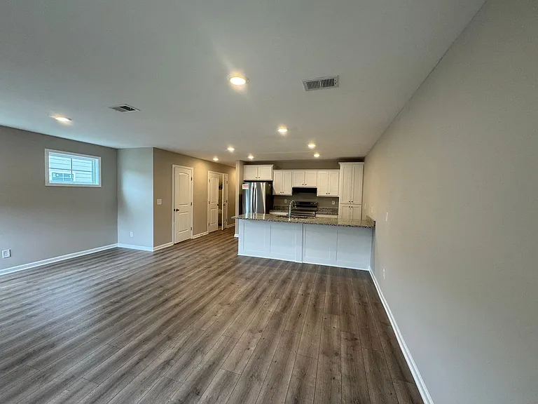 209 Mountaindale Dr — Photo 6
