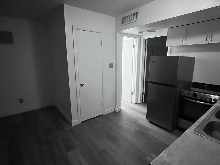 3181 Kearsage Dr #3 — Photo 2