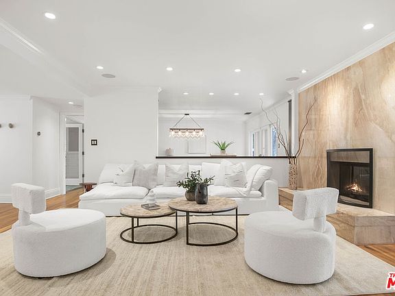 5th image of 4619 Del Moreno Dr
