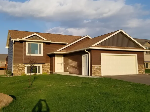 244 Prairie Rd, New Richmond, WI 54017