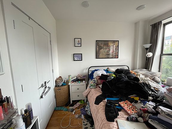 4th image of 167 132nd St #3W