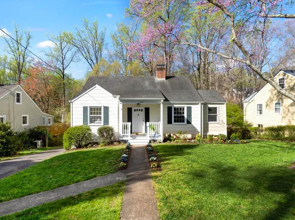 1605 Greenleaf Ln, Charlottesville, VA 22903