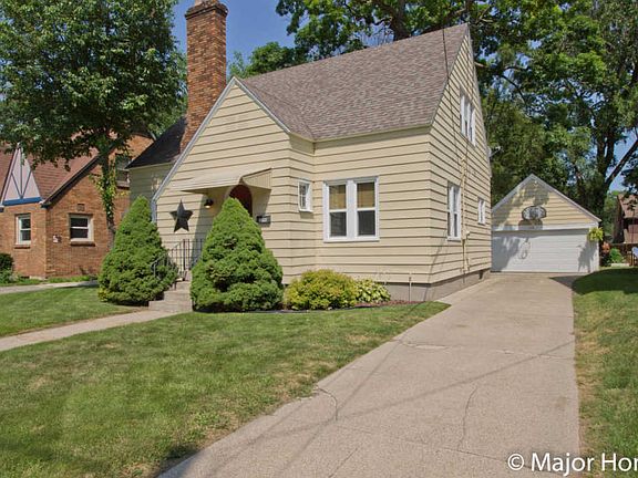 2nd image of 1236 Benjamin Ave SE