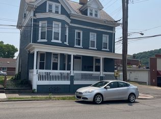 400 10th St APT 1, New Brighton, PA 15066