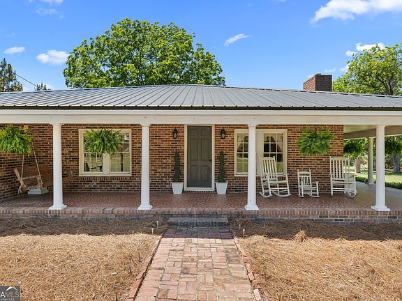 3rd image of 4562 Gip Rd