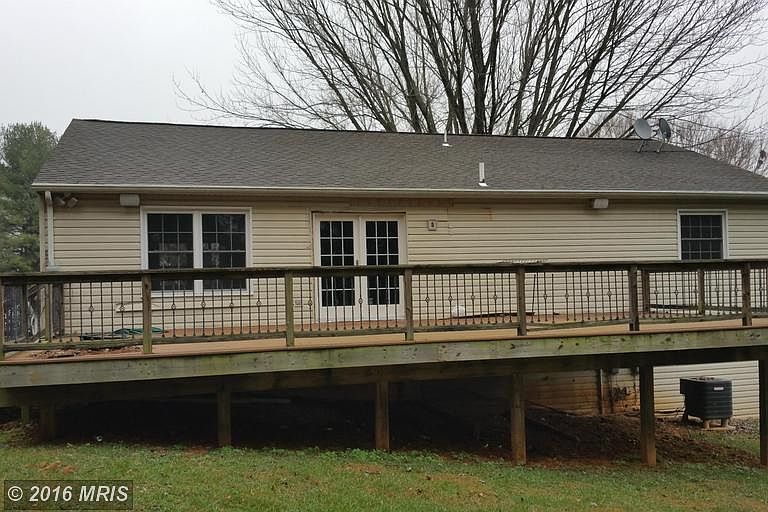 2nd image of 4245 Moonlight Ct