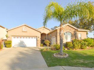 8022 N Paula Ave, Fresno, CA 93720